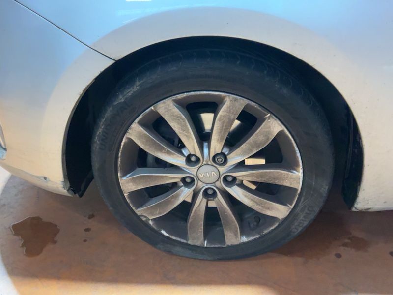 Kia Carens 1.7 CRDi Premium 2014 – снимка 3