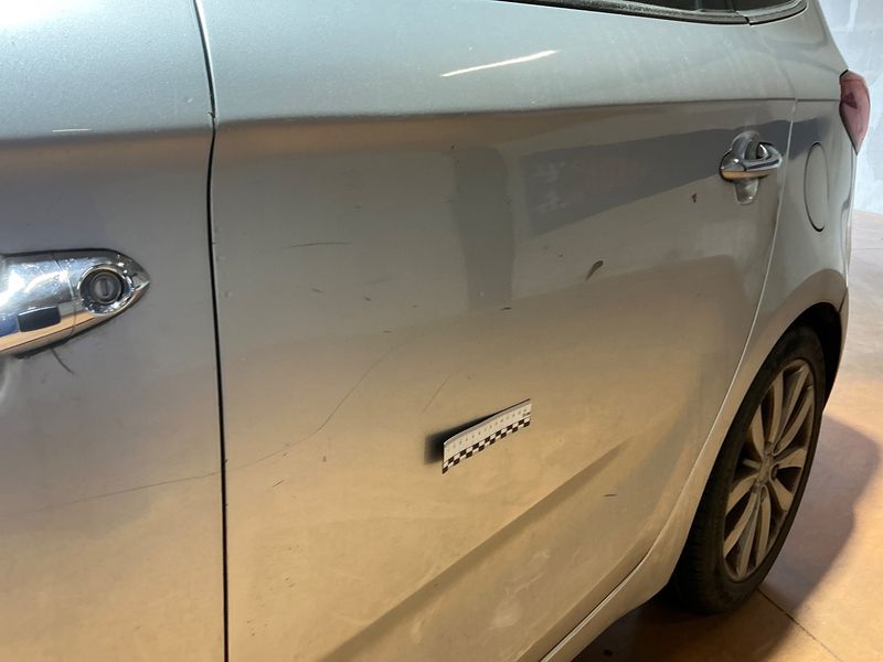 Kia Carens 1.7 CRDi Premium 2014 – снимка 28