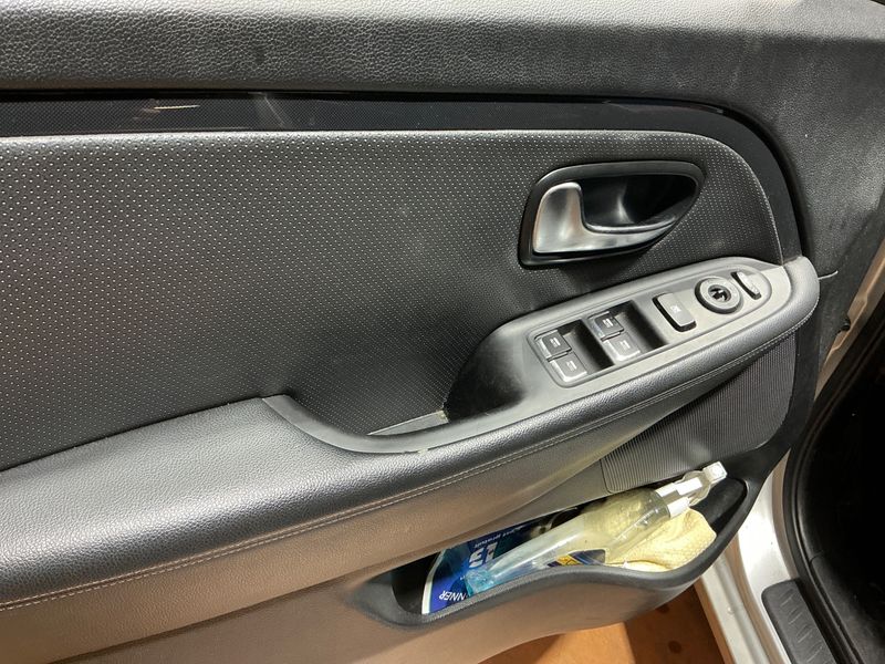 Kia Carens 1.7 CRDi Premium 2014 – снимка 25