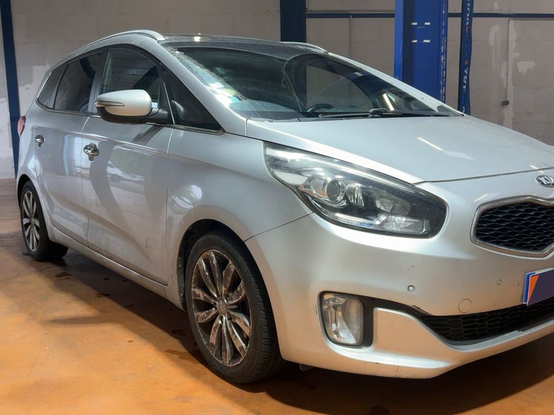 Kia Carens 1.7 CRDi Premium 2014 – снимка 12