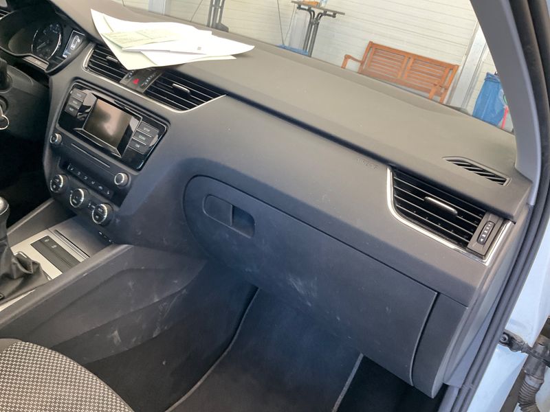 Skoda Octavia 1.2 TSI Ambition 2016 – снимка 28