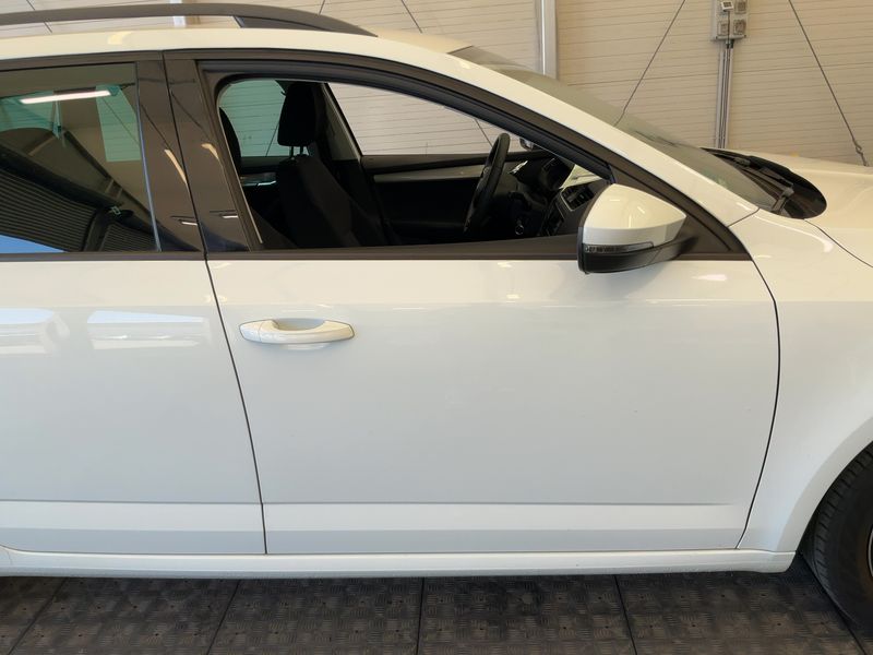 Skoda Octavia 1.2 TSI Ambition 2016 – снимка 10