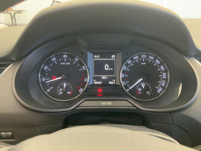 Skoda Octavia 1.2 TSI Ambition 2016 – снимка 19
