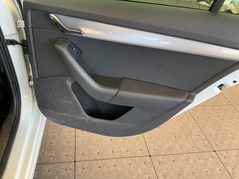 Skoda Octavia 1.2 TSI Ambition 2016 – снимка 27