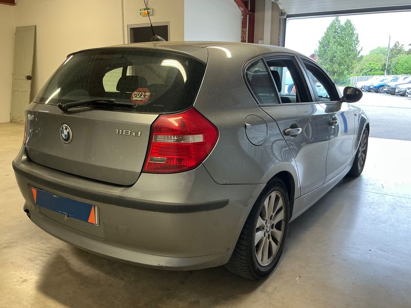 BMW 1er 118d Premiere 2010 – снимка 2