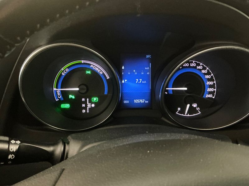 Toyota Auris Touring Sports 1.8 Hybrid Lounge 2016 – снимка 18