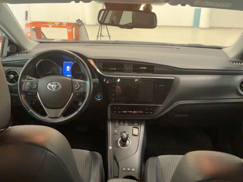 Toyota Auris Touring Sports 1.8 Hybrid Lounge 2016 – снимка 17
