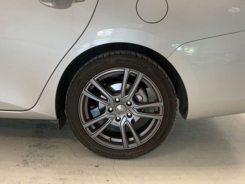 Toyota Auris Touring Sports 1.8 Hybrid Lounge 2016 – снимка 5
