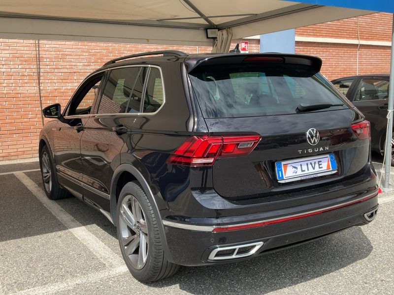 Volkswagen Tiguan 1.5 TSI ACT R-Line 2023 – снимка 6
