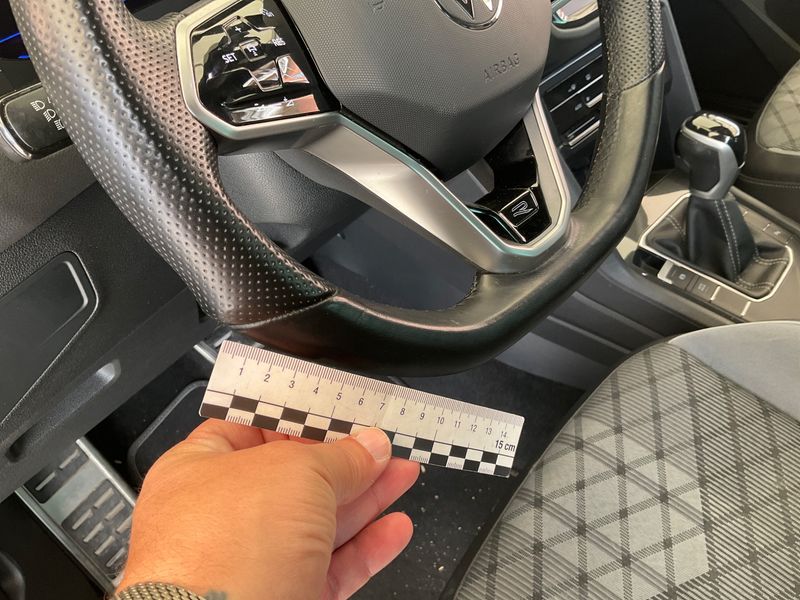 Volkswagen Tiguan 1.5 TSI ACT R-Line 2023 – снимка 36