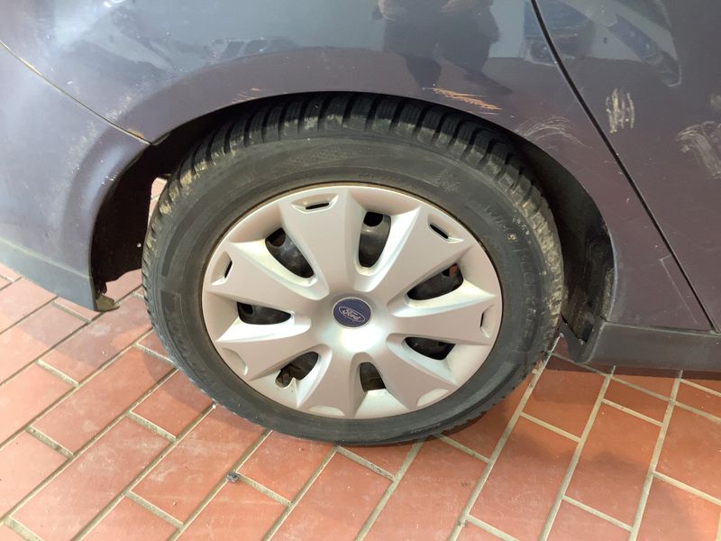 Ford Focus 1.6 Ti-VCT Trend 2013 – снимка 9