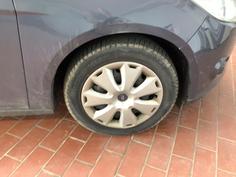 Ford Focus 1.6 Ti-VCT Trend 2013 – снимка 11