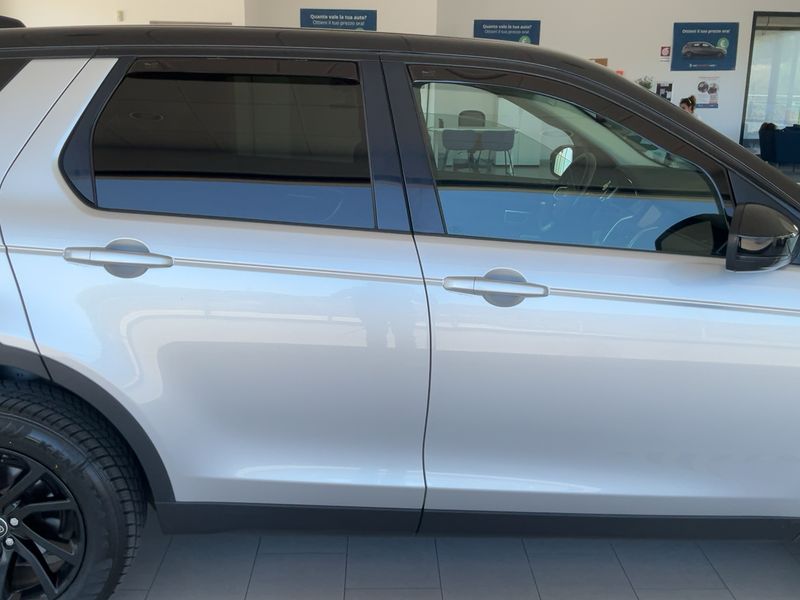 Land Rover Discovery Sport 2.0 Td4 SE AWD 2019 – снимка 10