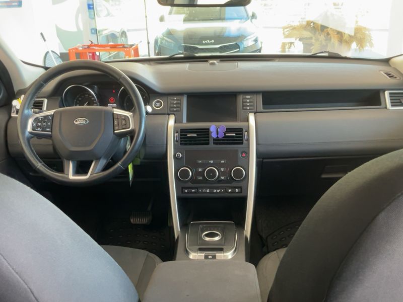 Land Rover Discovery Sport 2.0 Td4 SE AWD 2019 – снимка 17