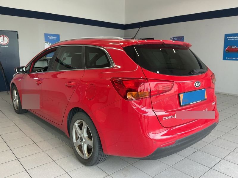Kia cee'd 1.6 CRDi Dream Team 2017 – снимка 6