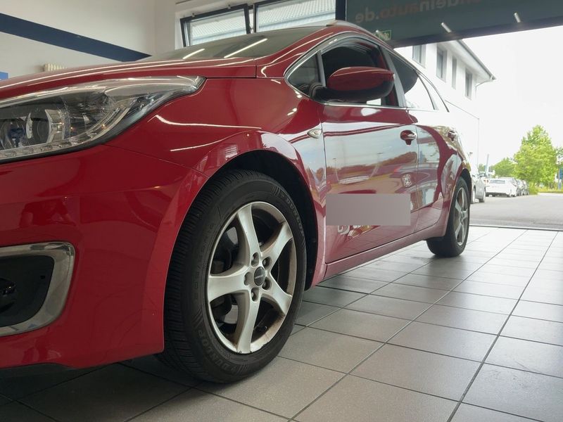 Kia cee'd 1.6 CRDi Dream Team 2017 – снимка 2