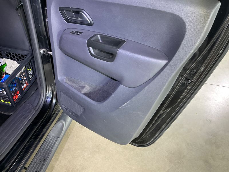 Volkswagen Amarok 2.0 TDI Dark Label DoubleCab 4Motion 2014 – снимка 30