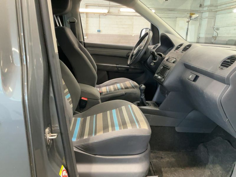 Volkswagen Caddy 1.2 TSI Maxi Roncalli 2012 – снимка 17