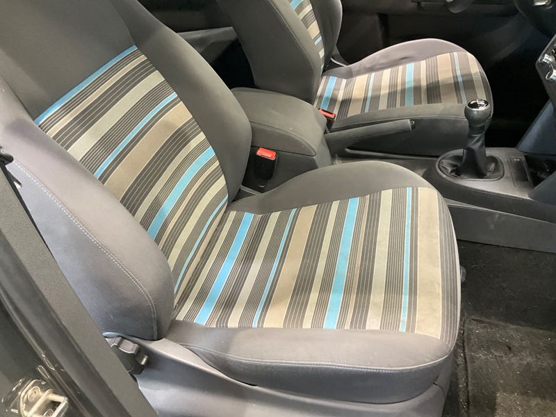 Volkswagen Caddy 1.2 TSI Maxi Roncalli 2012 – снимка 35