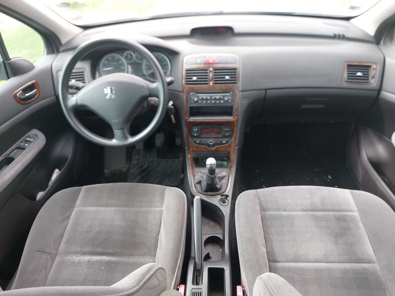 Peugeot 307 1.6 Confort Pack 2005 – снимка 11