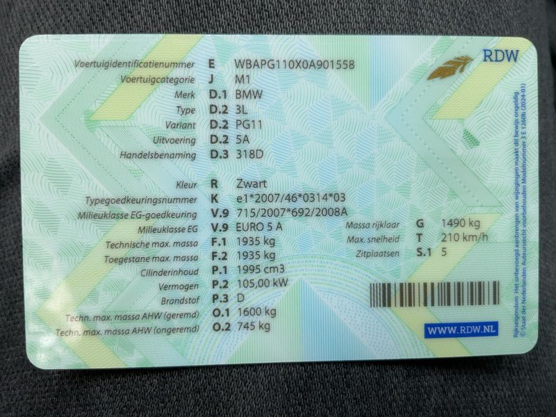 BMW 3er 318d 2011 – снимка 20