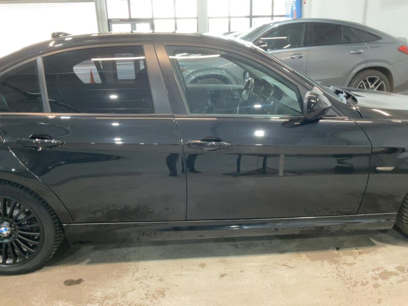 BMW 3er 318d 2011 – снимка 10
