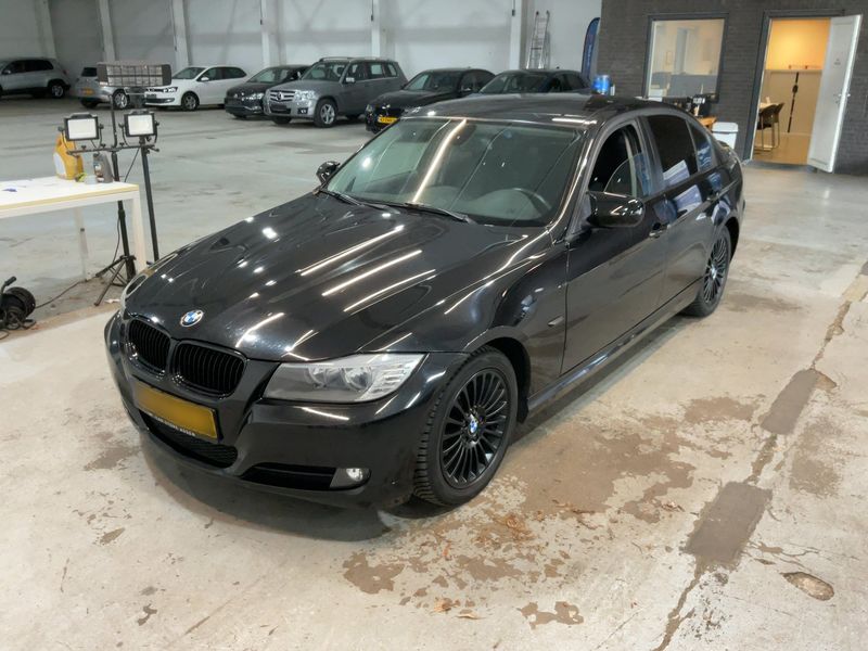 BMW 3er 318d 2011 – снимка 1
