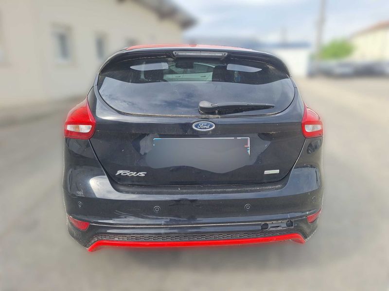 Ford Focus 1.0 EcoBoost Red&Black Edition 2016 – снимка 4