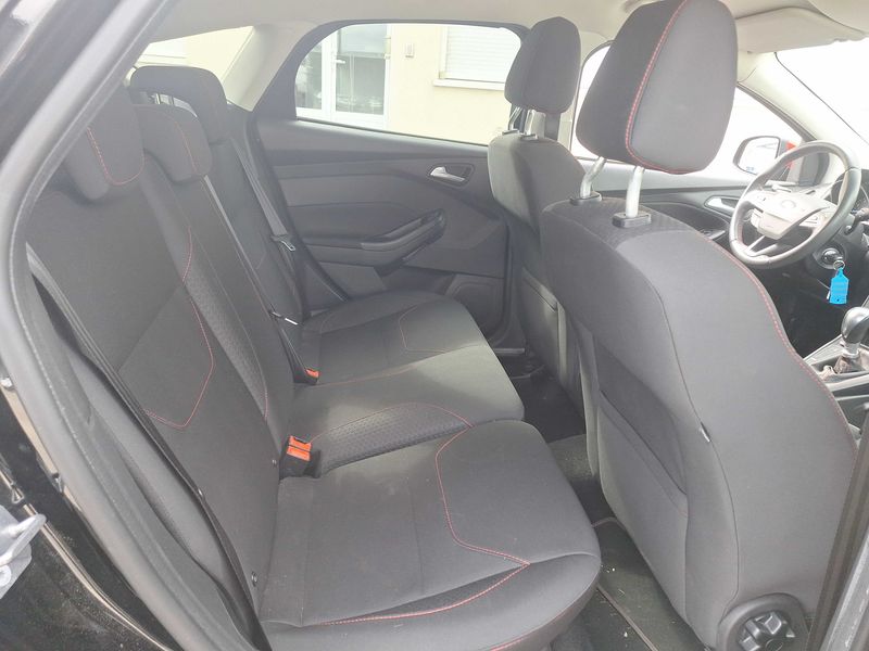 Ford Focus 1.0 EcoBoost Red&Black Edition 2016 – снимка 13