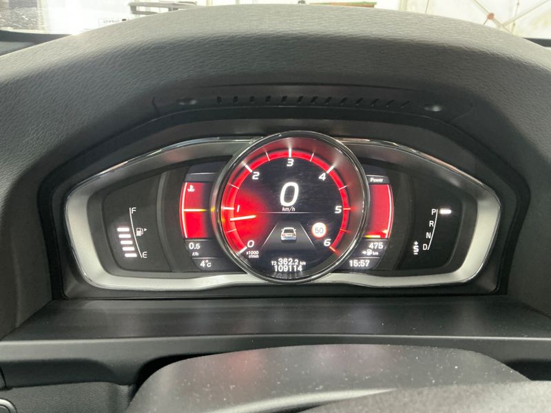Volvo S60 Cross Country 2.4 D4 Summum AWD 2016 – снимка 19