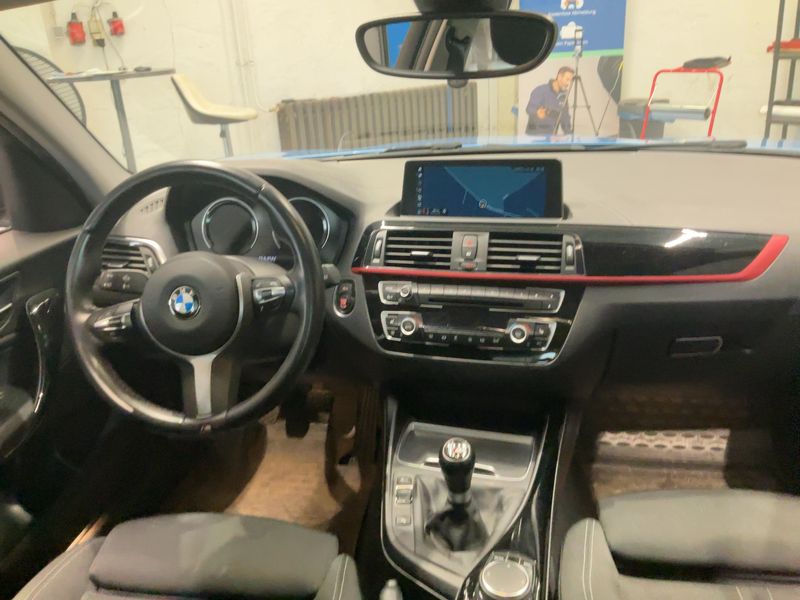 BMW 1er 118d xDrive Sport Line 2018 – снимка 18