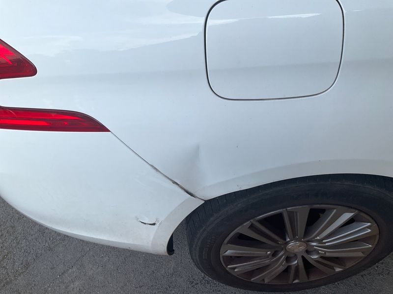 Peugeot 308 1.2 e-THP Allure 2017 – снимка 22
