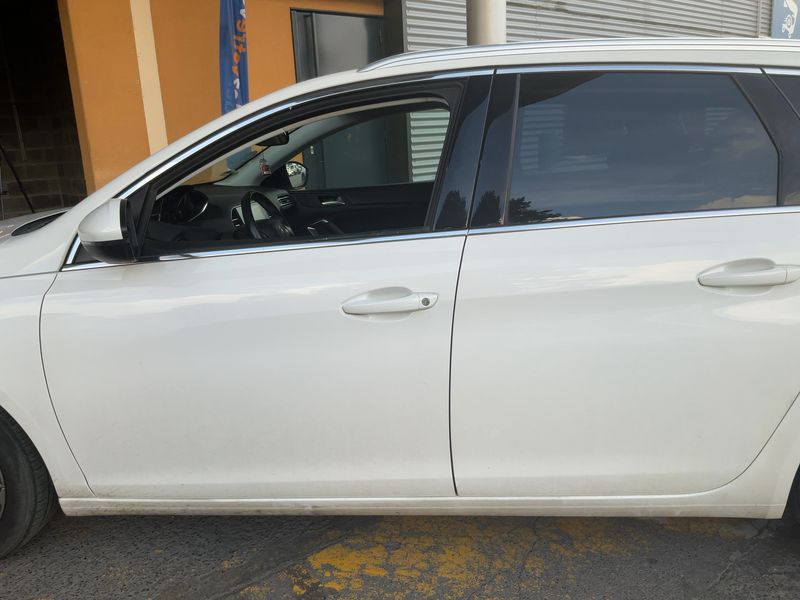 Peugeot 308 1.2 e-THP Allure 2017 – снимка 4
