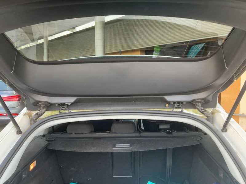 Peugeot 308 1.2 e-THP Allure 2017 – снимка 15