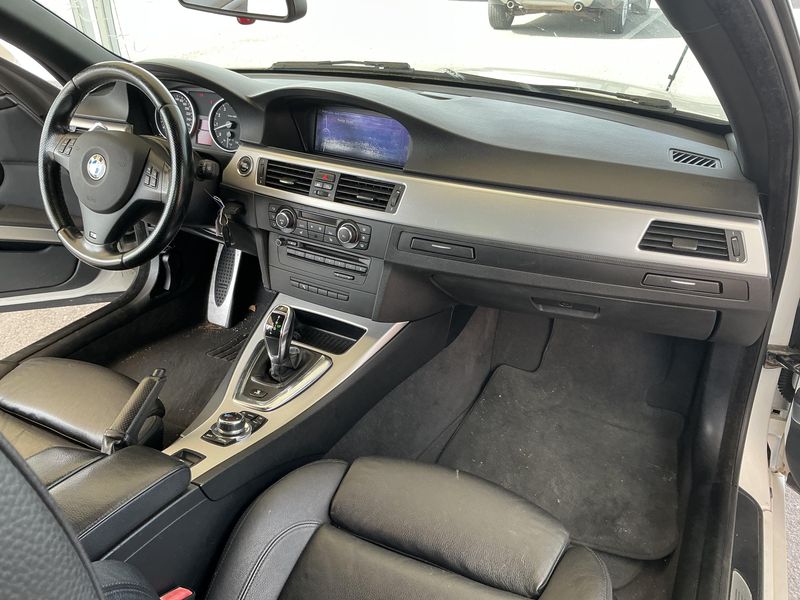 BMW 3er 335i 2010 – снимка 17