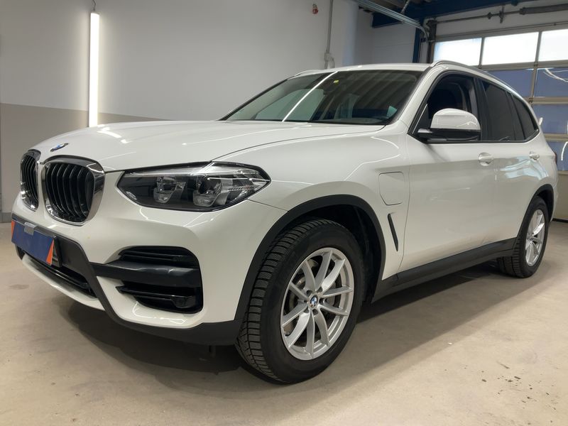 BMW X3 xDrive 30e Advantage 2021 – снимка 2
