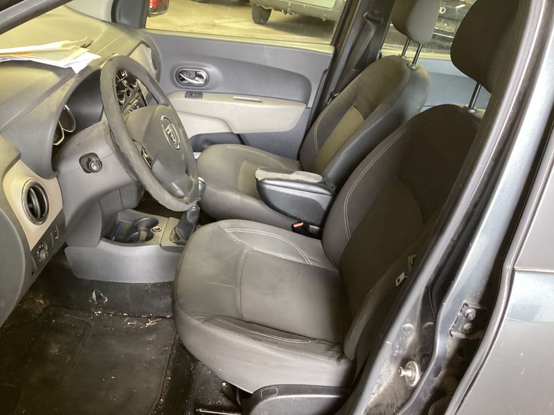 Dacia Lodgy 1.5 dCi Diesel Laureate 2012 – снимка 3