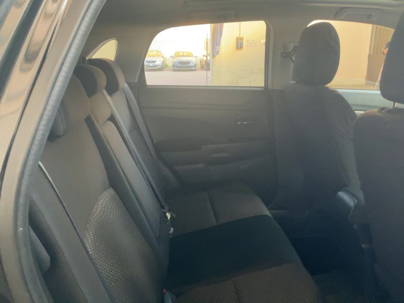 Mitsubishi ASX 1.8 DI-D Comfort Edition 4WD 2015 – снимка 20