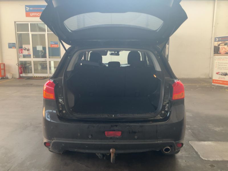 Mitsubishi ASX 1.8 DI-D Comfort Edition 4WD 2015 – снимка 16