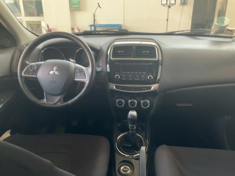 Mitsubishi ASX 1.8 DI-D Comfort Edition 4WD 2015 – снимка 18