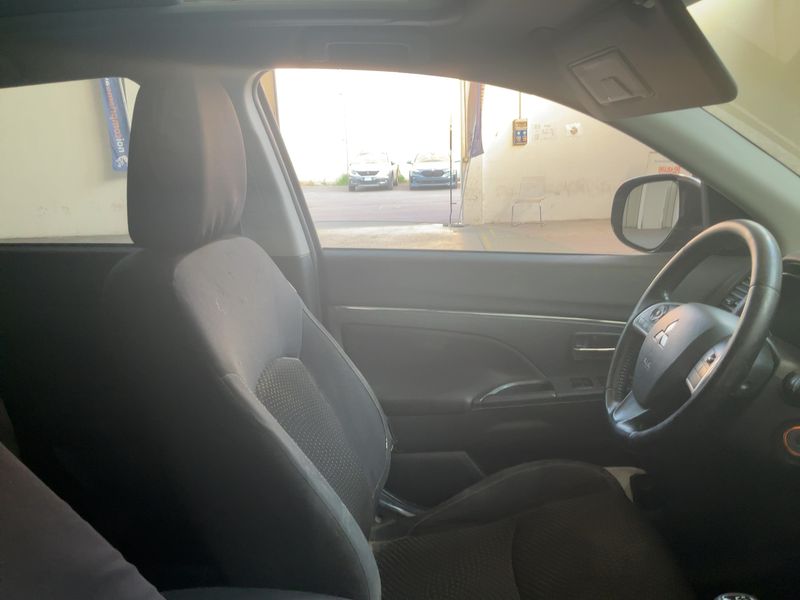 Mitsubishi ASX 1.8 DI-D Comfort Edition 4WD 2015 – снимка 17