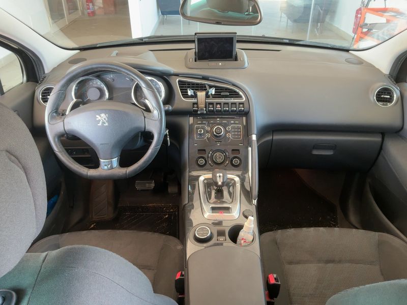 Peugeot 3008 2.0 HDi Hybrid4 2012 – снимка 17