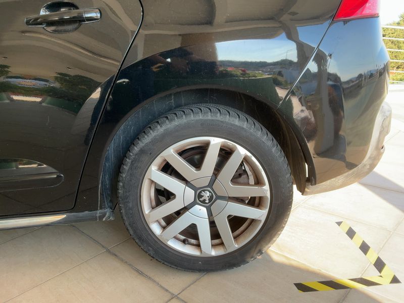Peugeot 3008 2.0 HDi Hybrid4 2012 – снимка 5