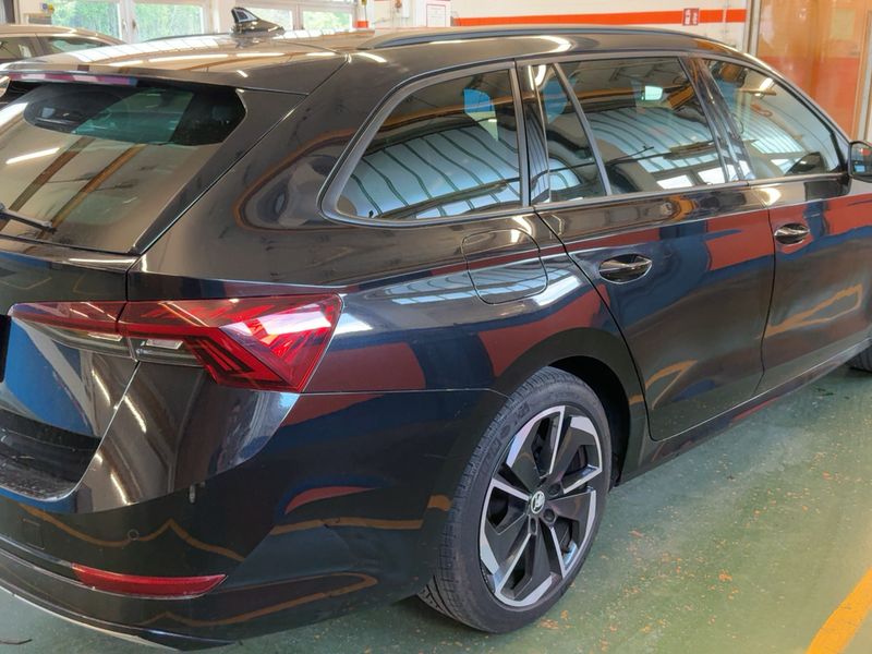 Skoda Octavia 2.0 TDI Sportline 2023 – снимка 8
