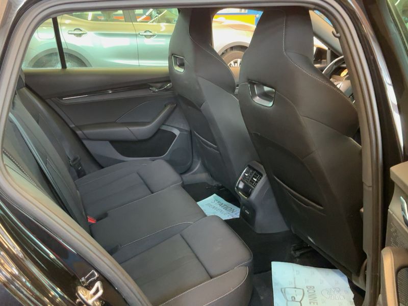 Skoda Octavia 2.0 TDI Sportline 2023 – снимка 19