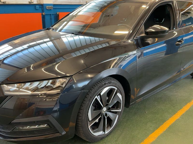 Skoda Octavia 2.0 TDI Sportline 2023 – снимка 2