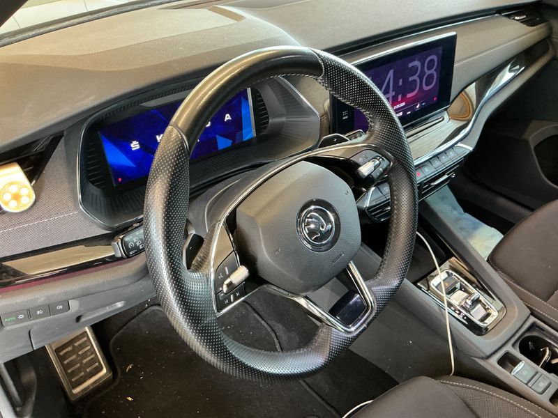 Skoda Octavia 2.0 TDI Sportline 2023 – снимка 28