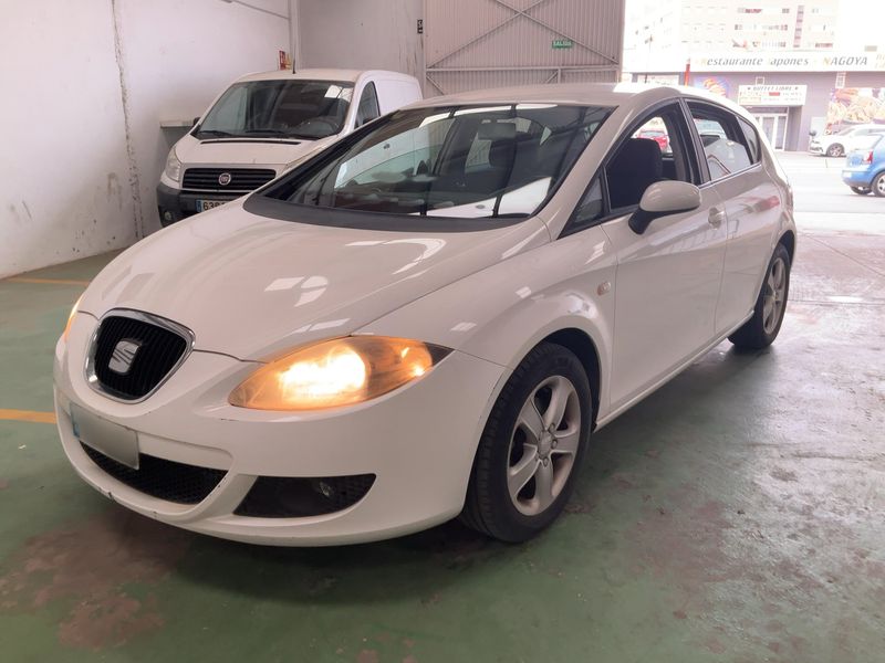 Seat Leon 1.9 TDI Stylance Style 2008 – снимка 1