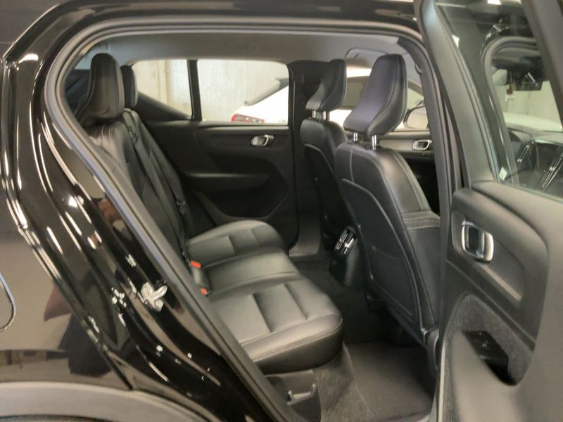 Volvo XC40 1.5 T5 Plug-in Hybrid Inscription 2WD 2020 – снимка 20