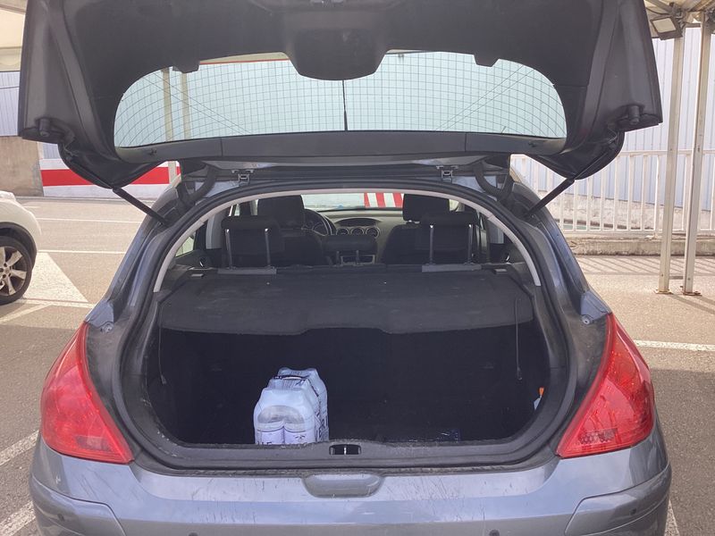 Peugeot 308 1.6 HDi Sport 2009 – снимка на щета